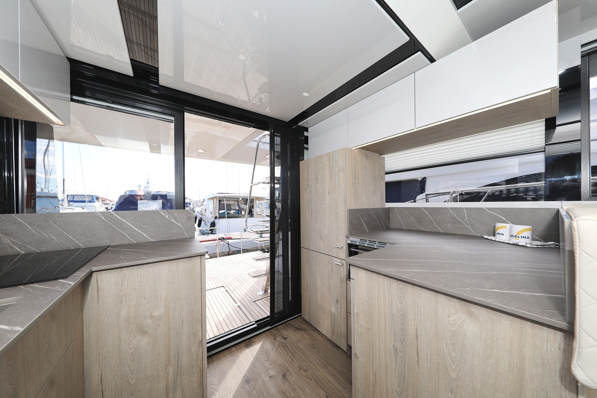 Seamaster 45, Mackata | Yacht Charter Croatia