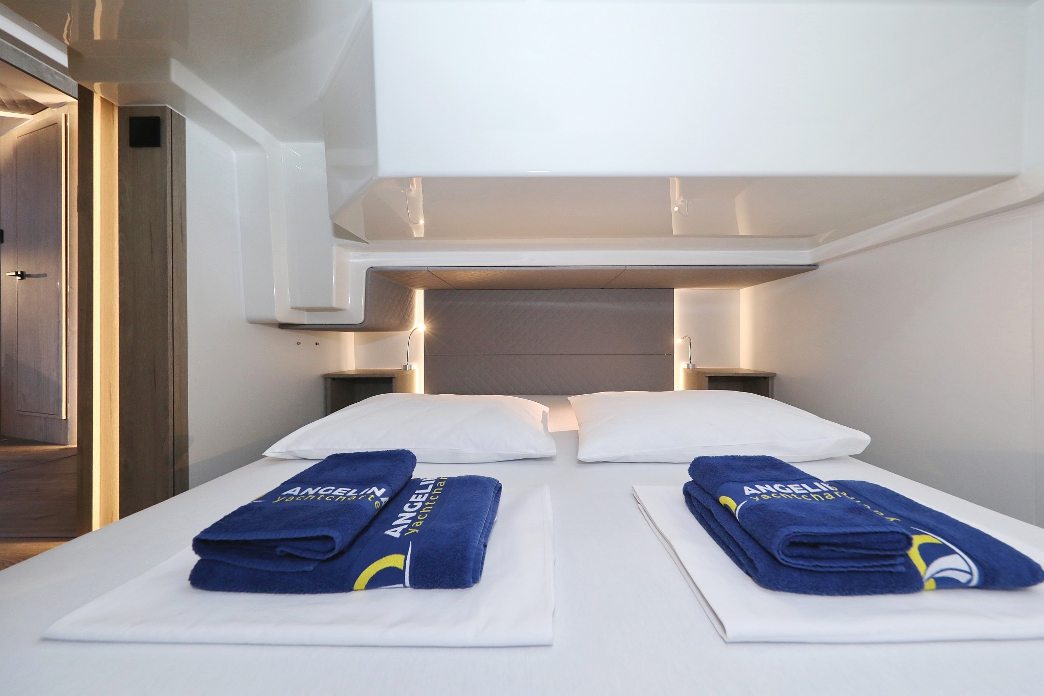 Seamaster 45, Mackata | Yacht Charter Croatia