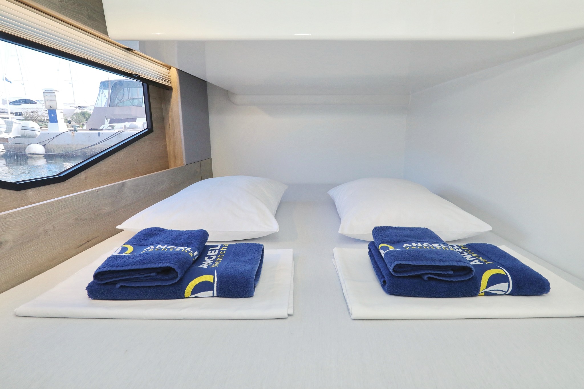 Seamaster 45, Mackata | Yacht Charter Croatia