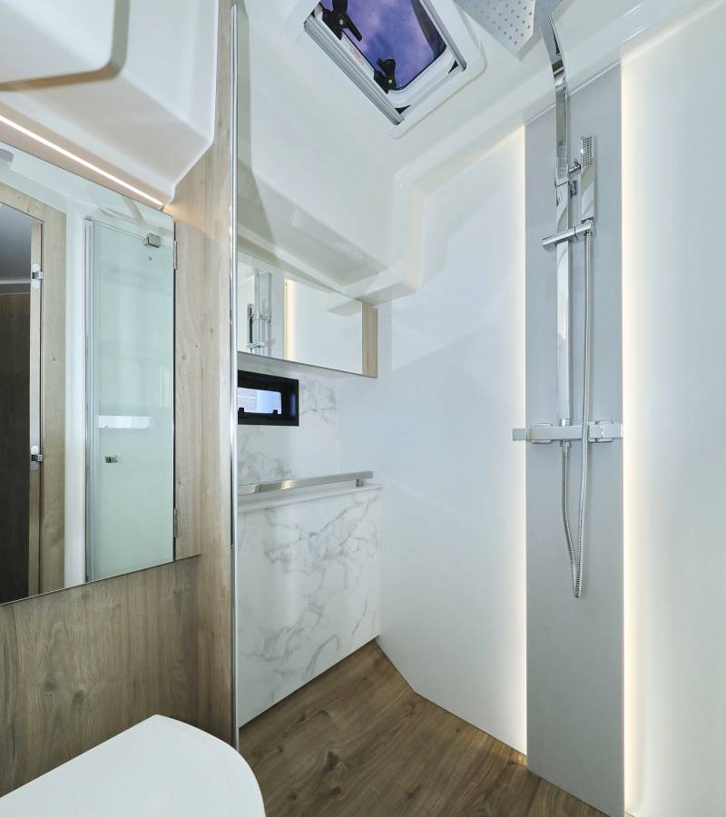 Seamaster 45, Mackata | Yacht Charter Croatia