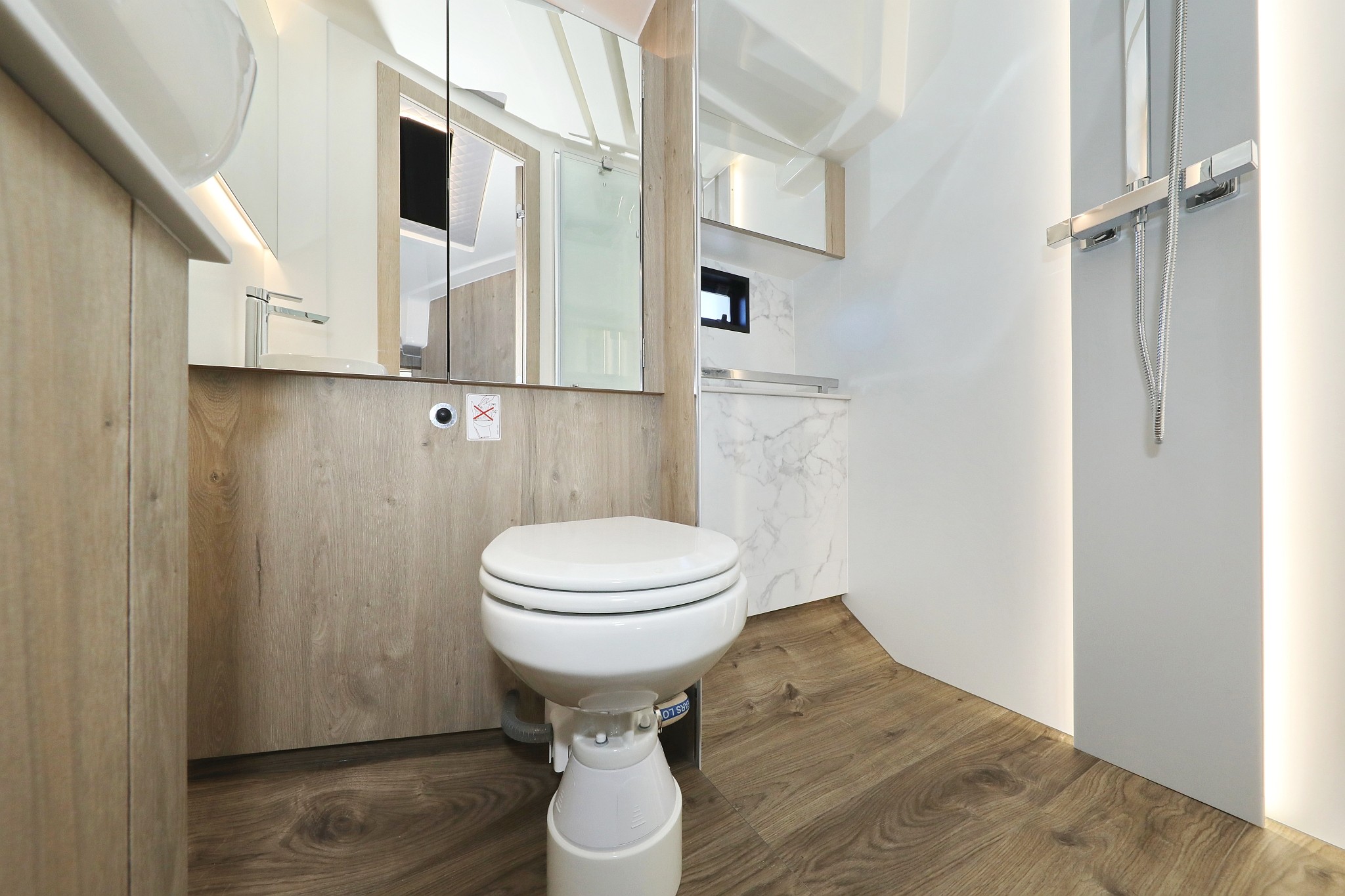 Seamaster 45, Mackata | Yacht Charter Croatia