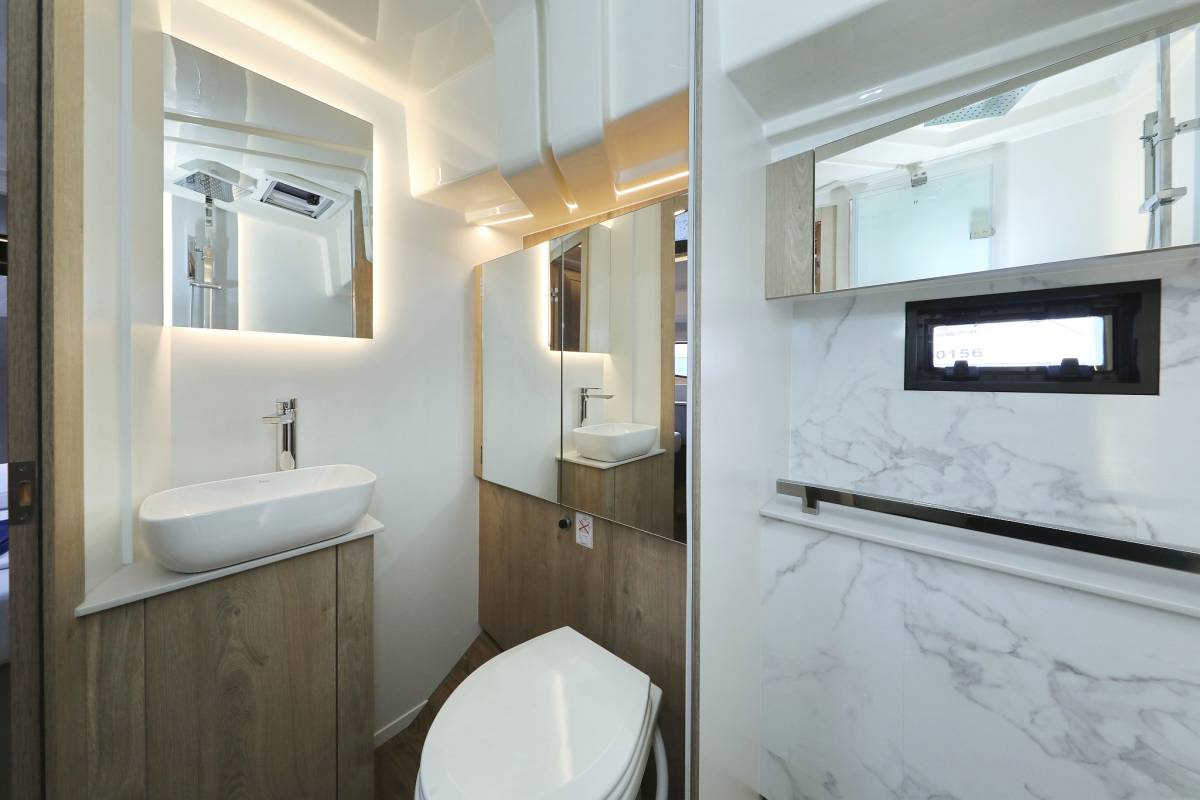 Seamaster 45, Mackata | Yacht Charter Croatia