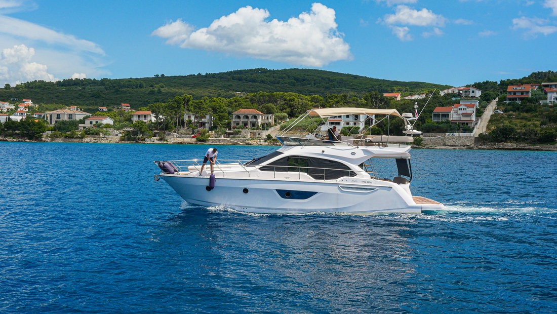 Sessa, Stardust | Yacht Charter Croatia
