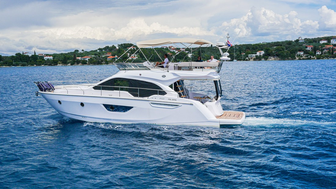 Sessa, Stardust | Yacht Charter Croatia