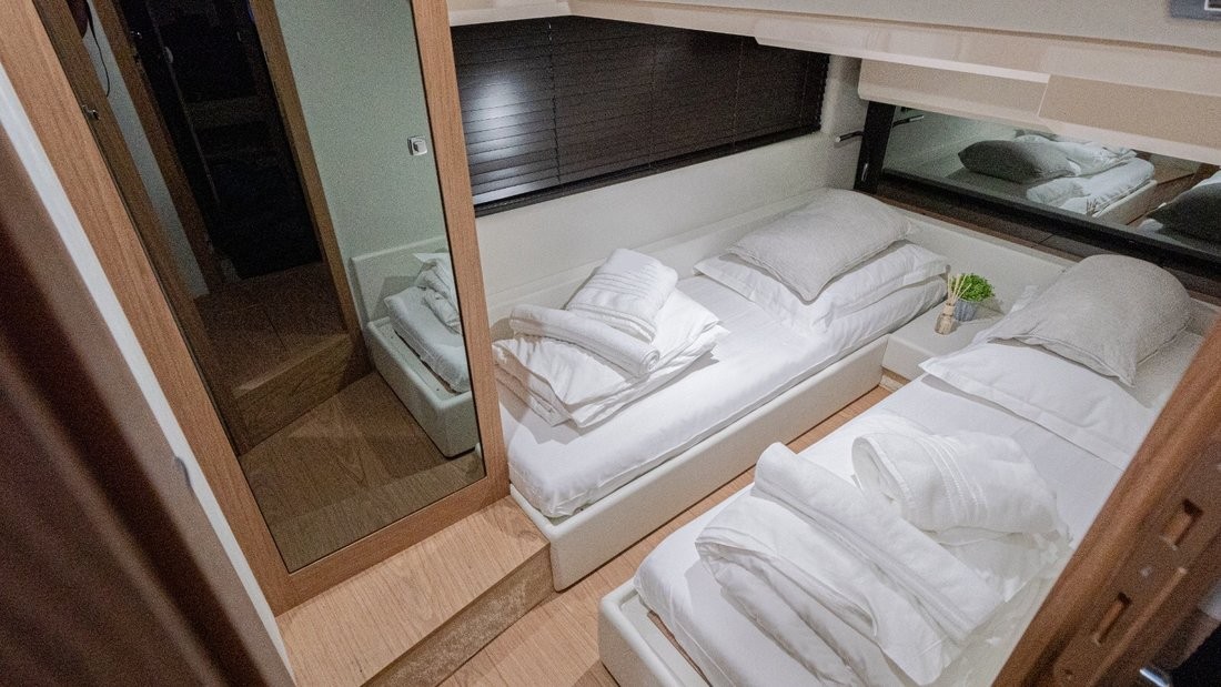 Sessa, Stardust | Yacht Charter Croatia