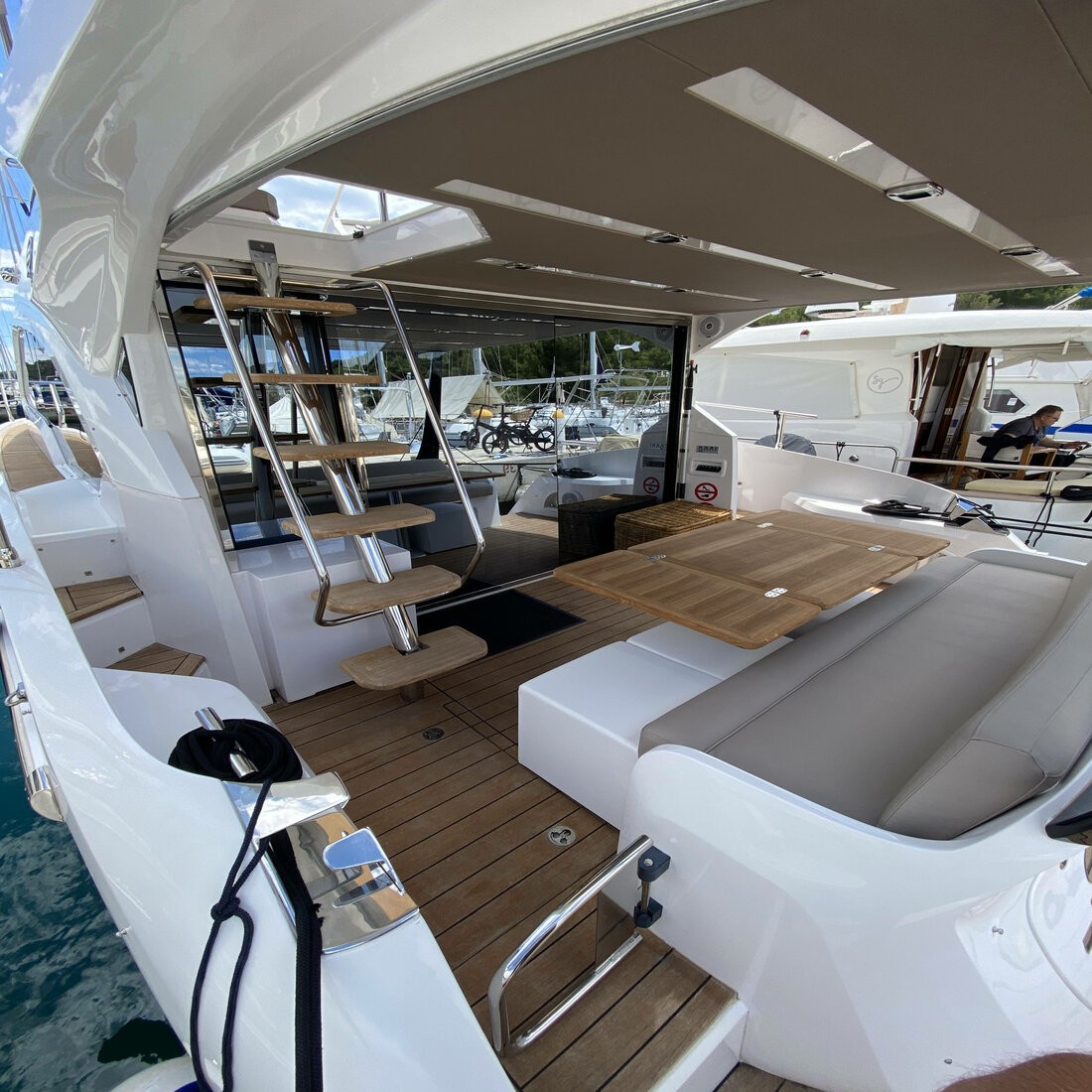 Sessa, Sid One | Yacht Charter Croatia