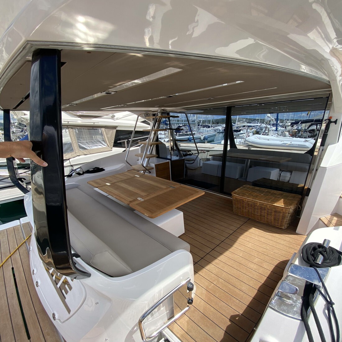 Sessa, Sid One | Yacht Charter Croatia
