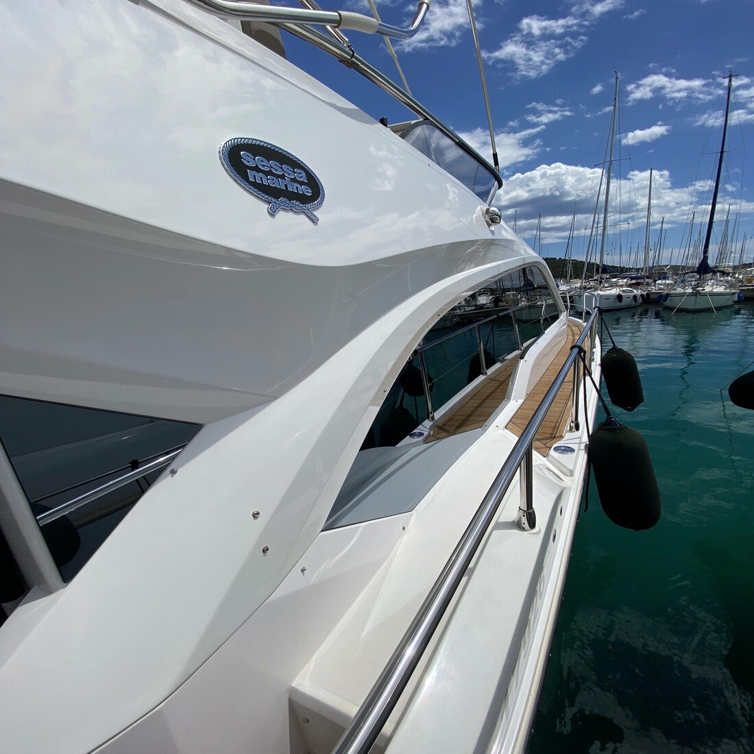 Sessa, Sid One | Yacht Charter Croatia