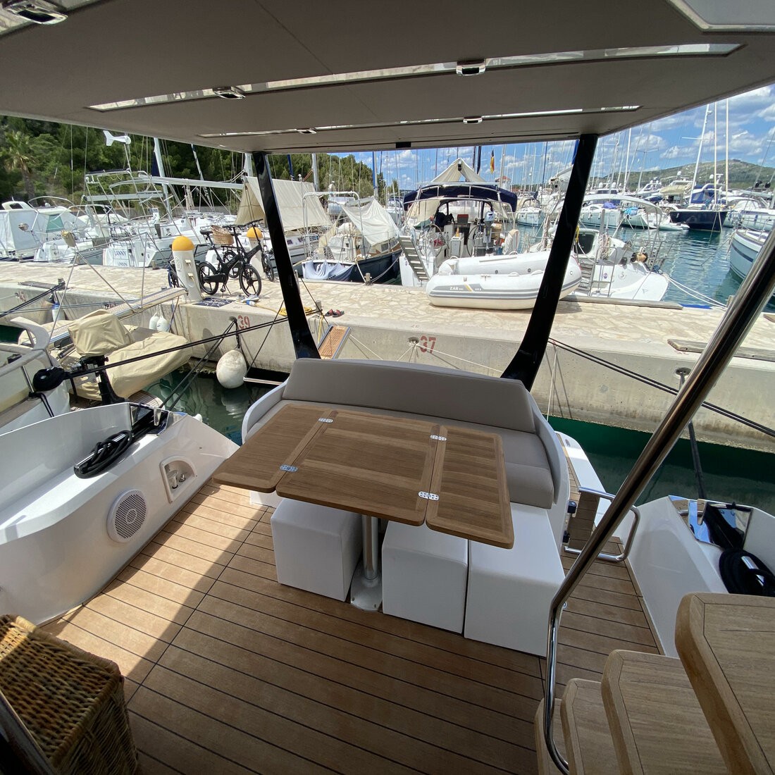 Sessa, Sid One | Yacht Charter Croatia