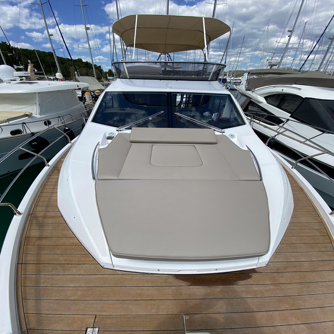 Sessa, Sid One | Yacht Charter Croatia
