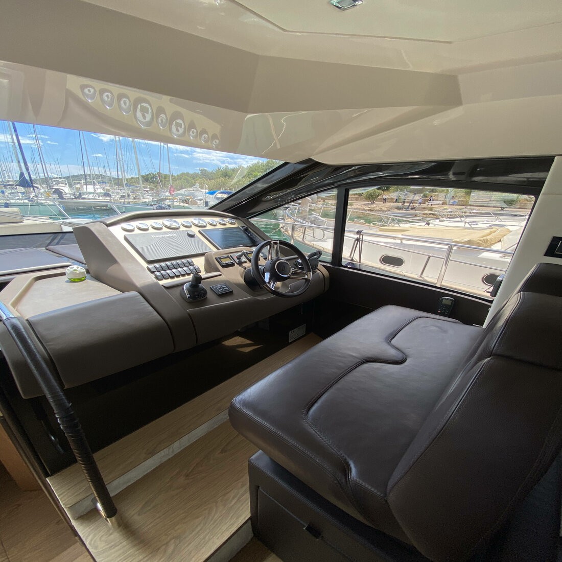 Sessa, Sid One | Yacht Charter Croatia