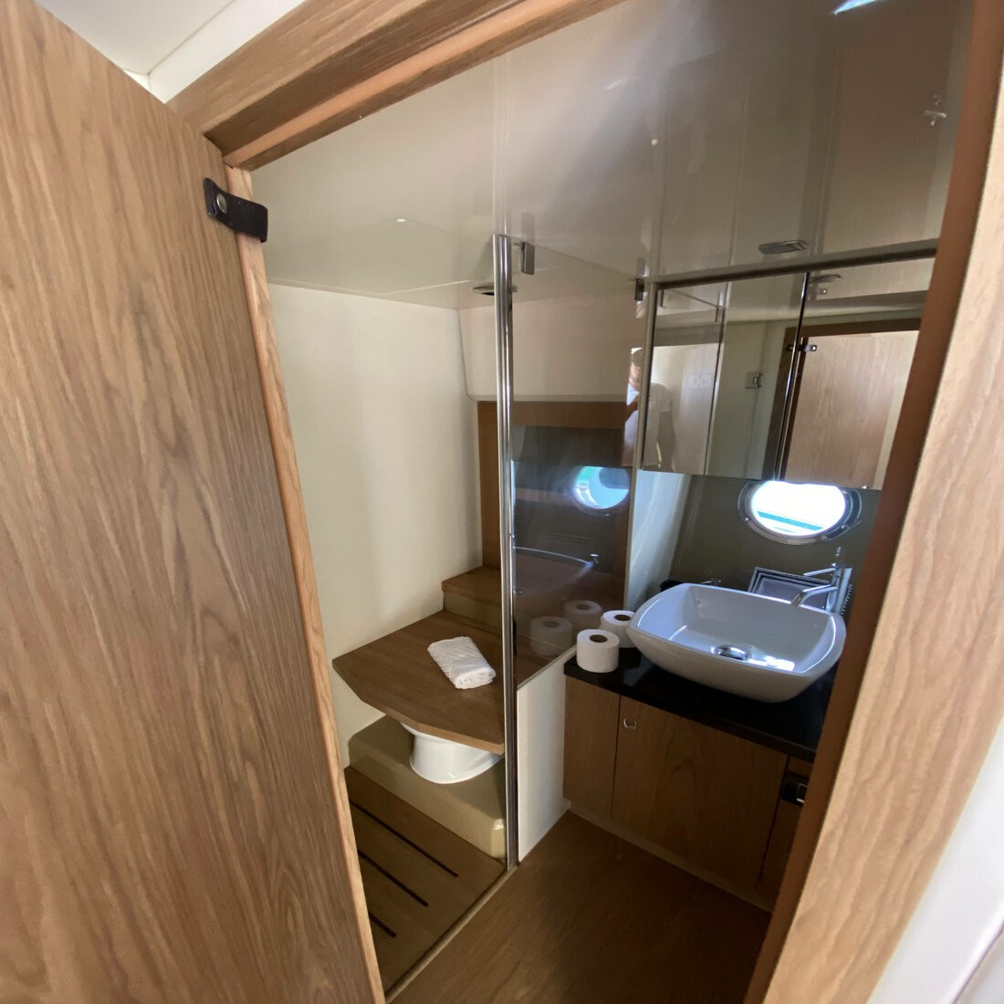 Sessa, Sid One | Yacht Charter Croatia