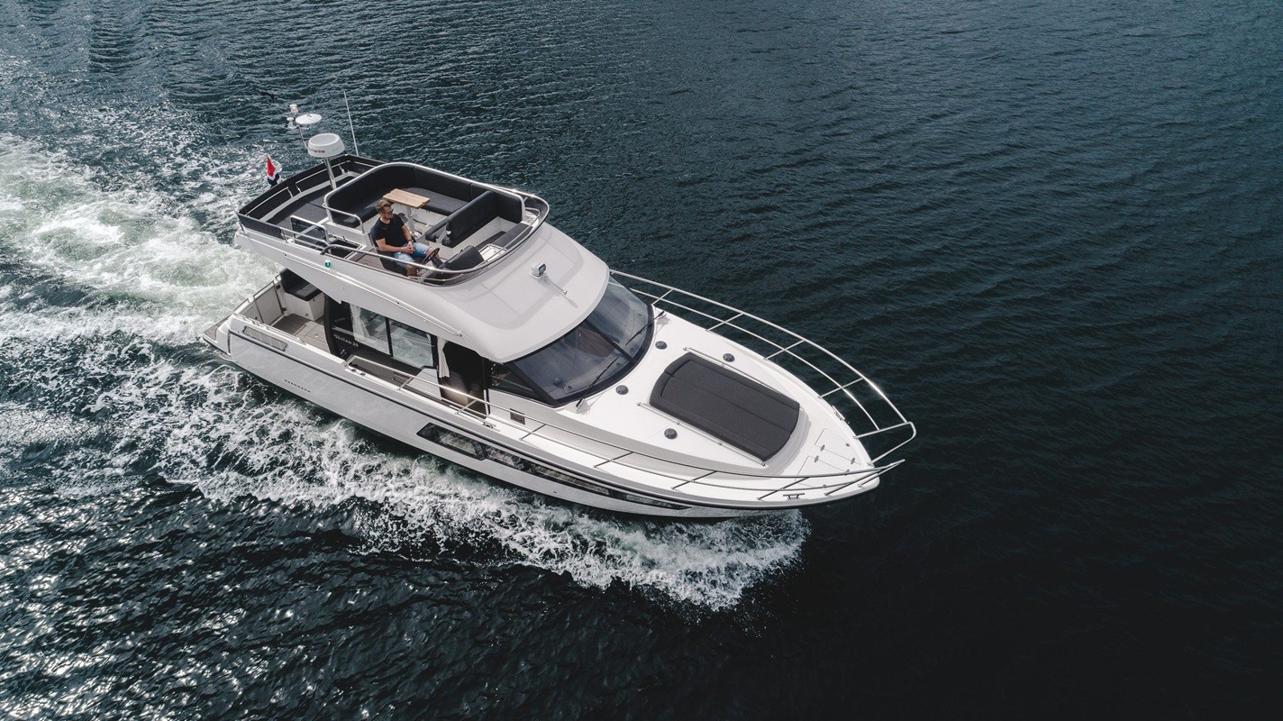 Skilso 39 FLY, No Name | Yacht Charter Croatia