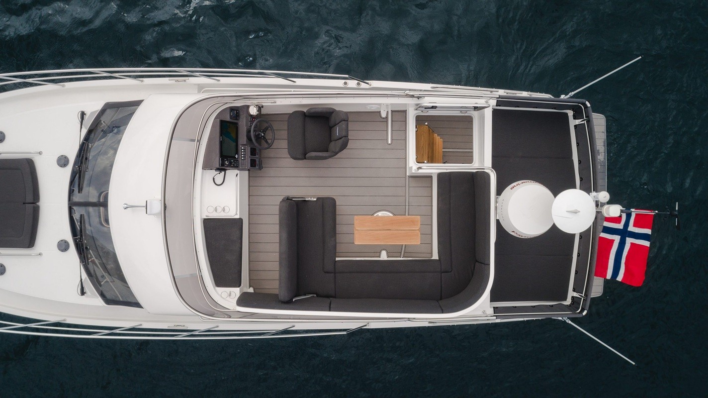 Skilso 39 FLY, No Name | Yacht Charter Croatia