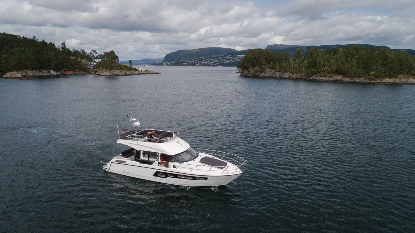 Skilso 39 FLY, No Name | Yacht Charter Croatia