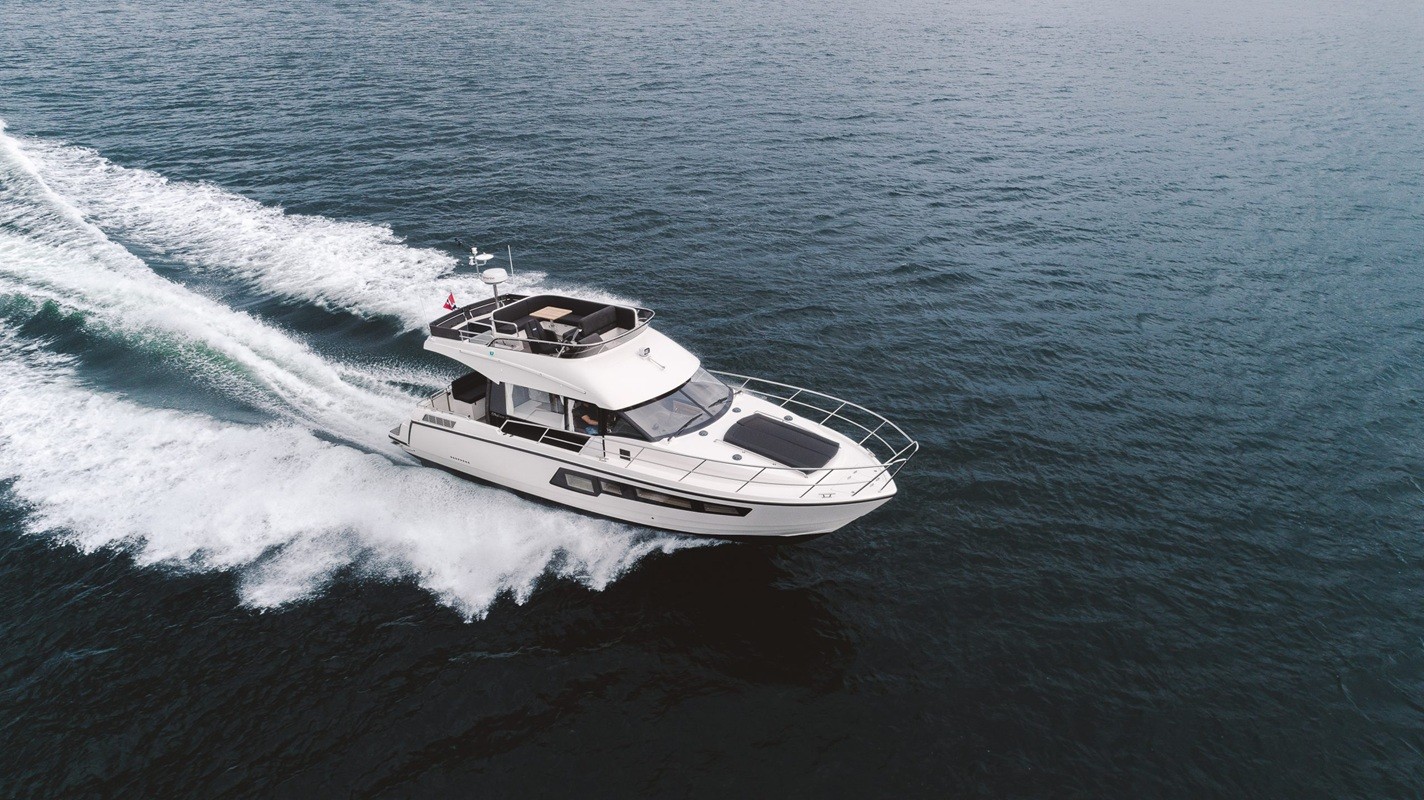 Skilso 39 FLY, No Name | Yacht Charter Croatia