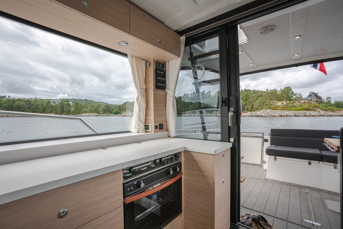 Skilso 39 FLY, No Name | Yacht Charter Croatia