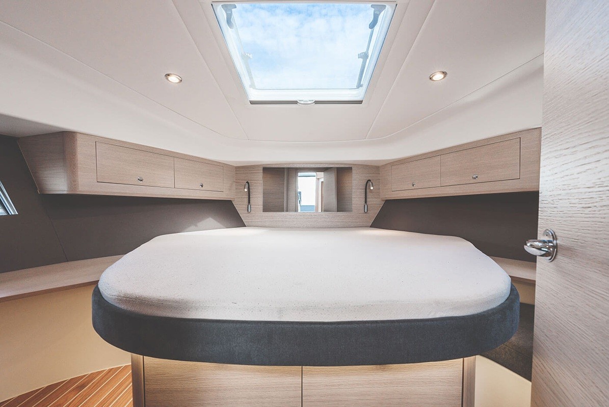 Skilso 39 FLY, No Name | Yacht Charter Croatia