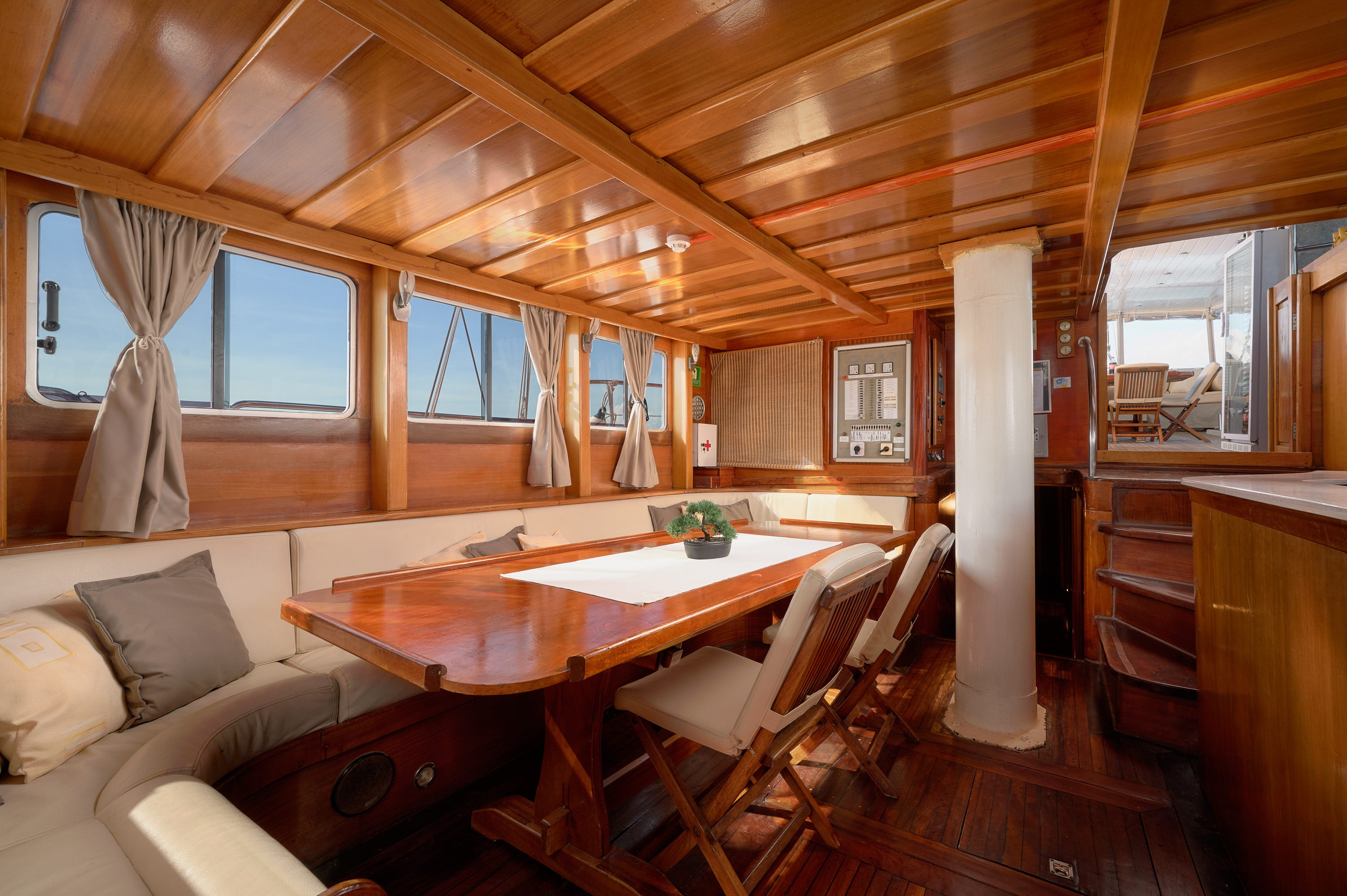 Sole, Sole | Yachtcharter Kroatien