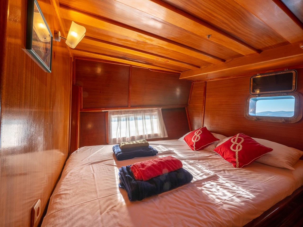 Sole, Sole | Yachtcharter Kroatien