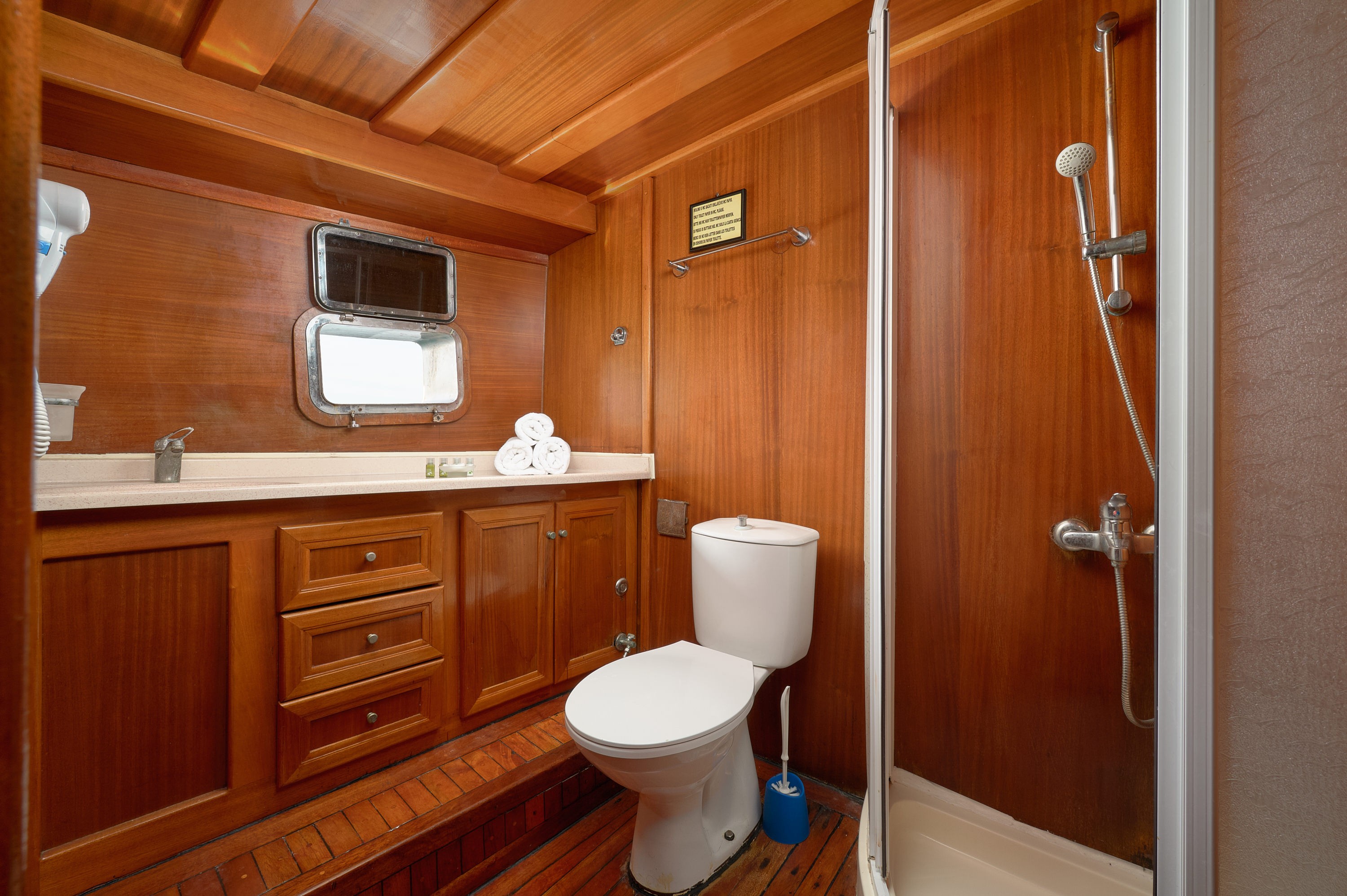 Sole, Sole | Yachtcharter Kroatien