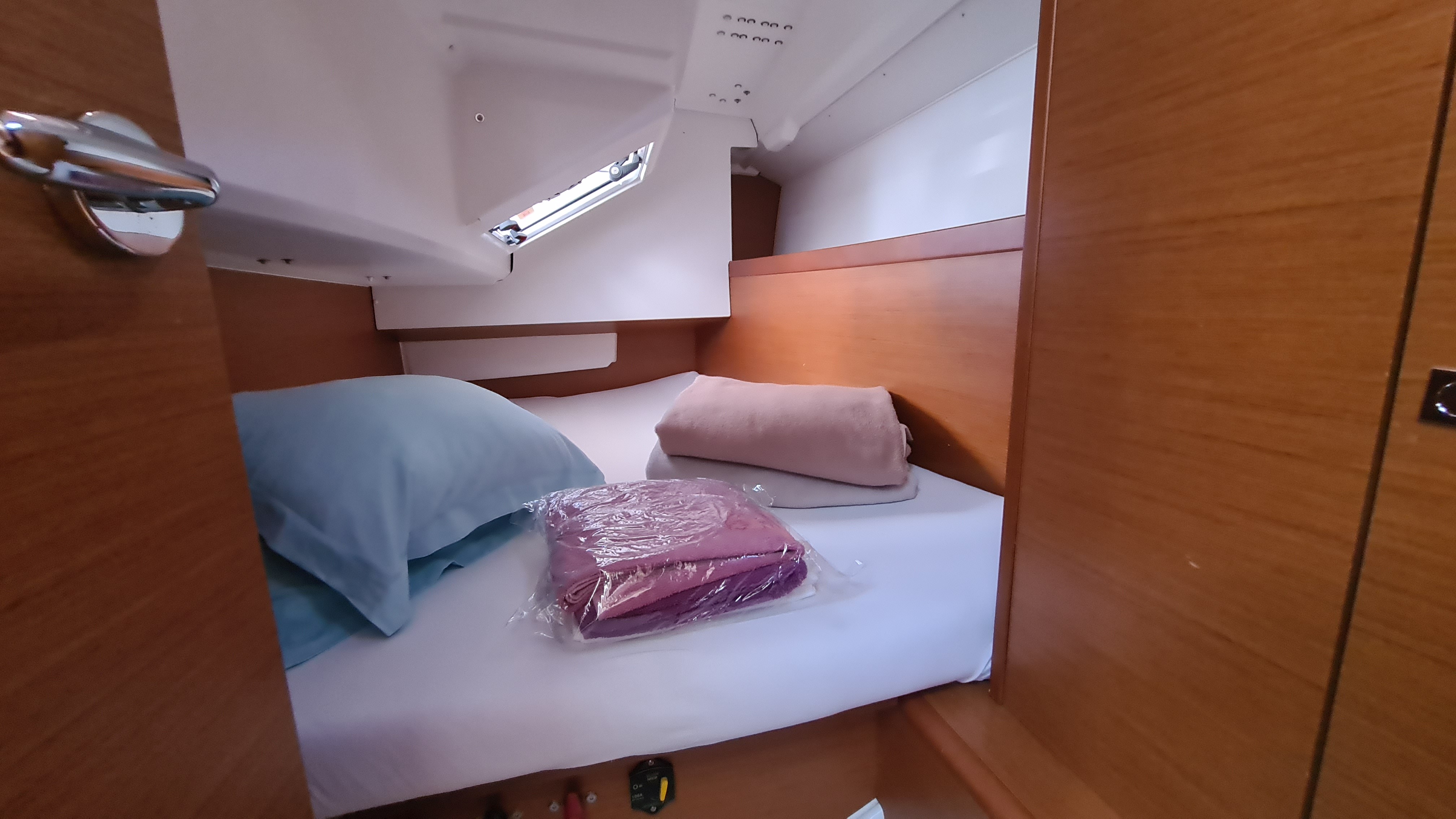 Sun Odyssey 349, LAPWING | Yacht Charter Croatia