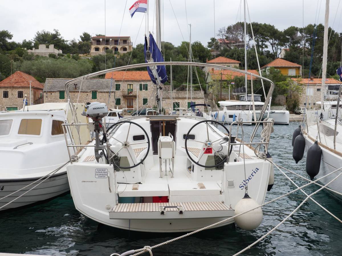 Sun Odyssey 349, Siberia | Yacht Charter Croatia