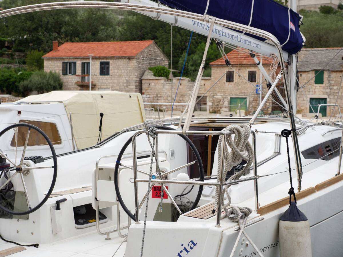 Sun Odyssey 349, Siberia | Yacht Charter Croatia