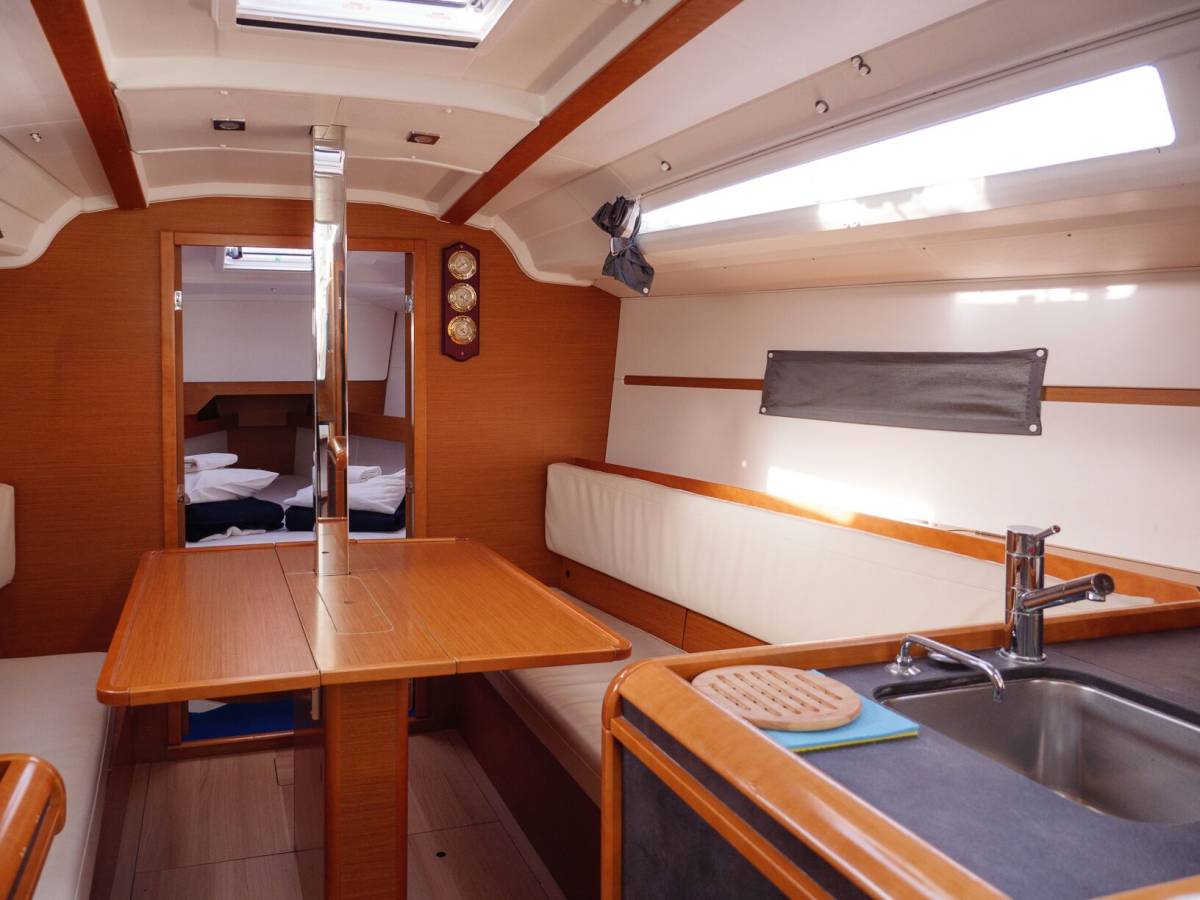 Sun Odyssey 349, Siberia | Yacht Charter Croatia
