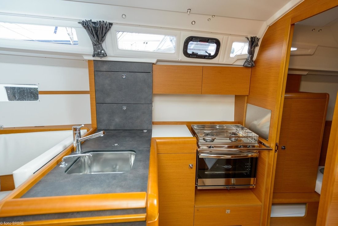 Sun Odyssey 349, Popeye | Yacht Charter Croatia