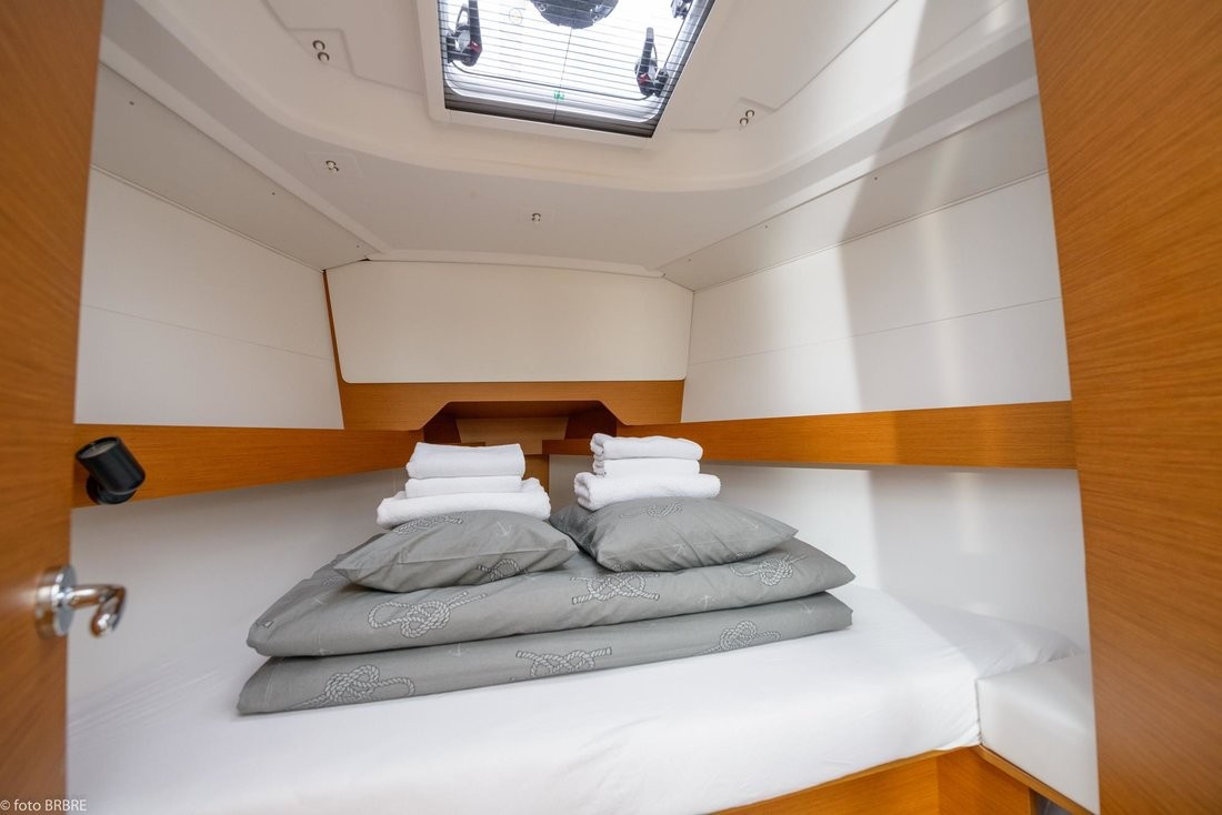 Sun Odyssey 349, Popeye | Yacht Charter Croatia
