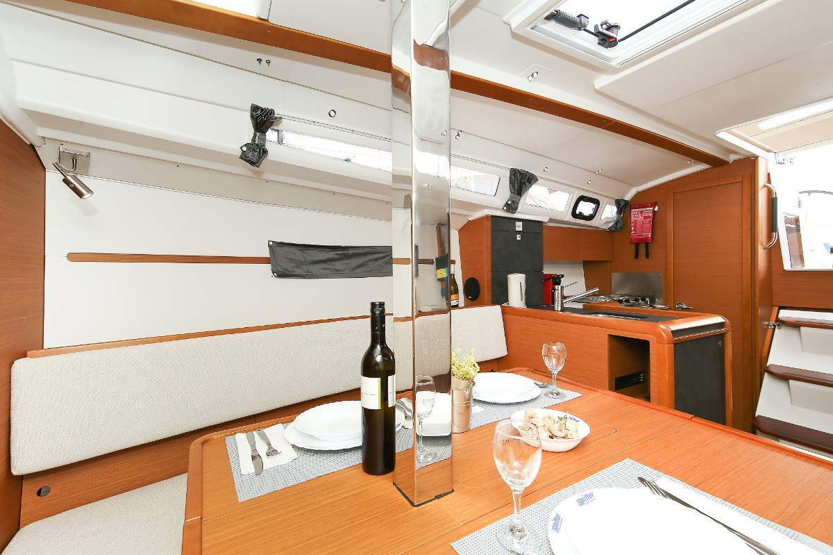Sun Odyssey 349, Polly Fun | Yacht Charter Croatia