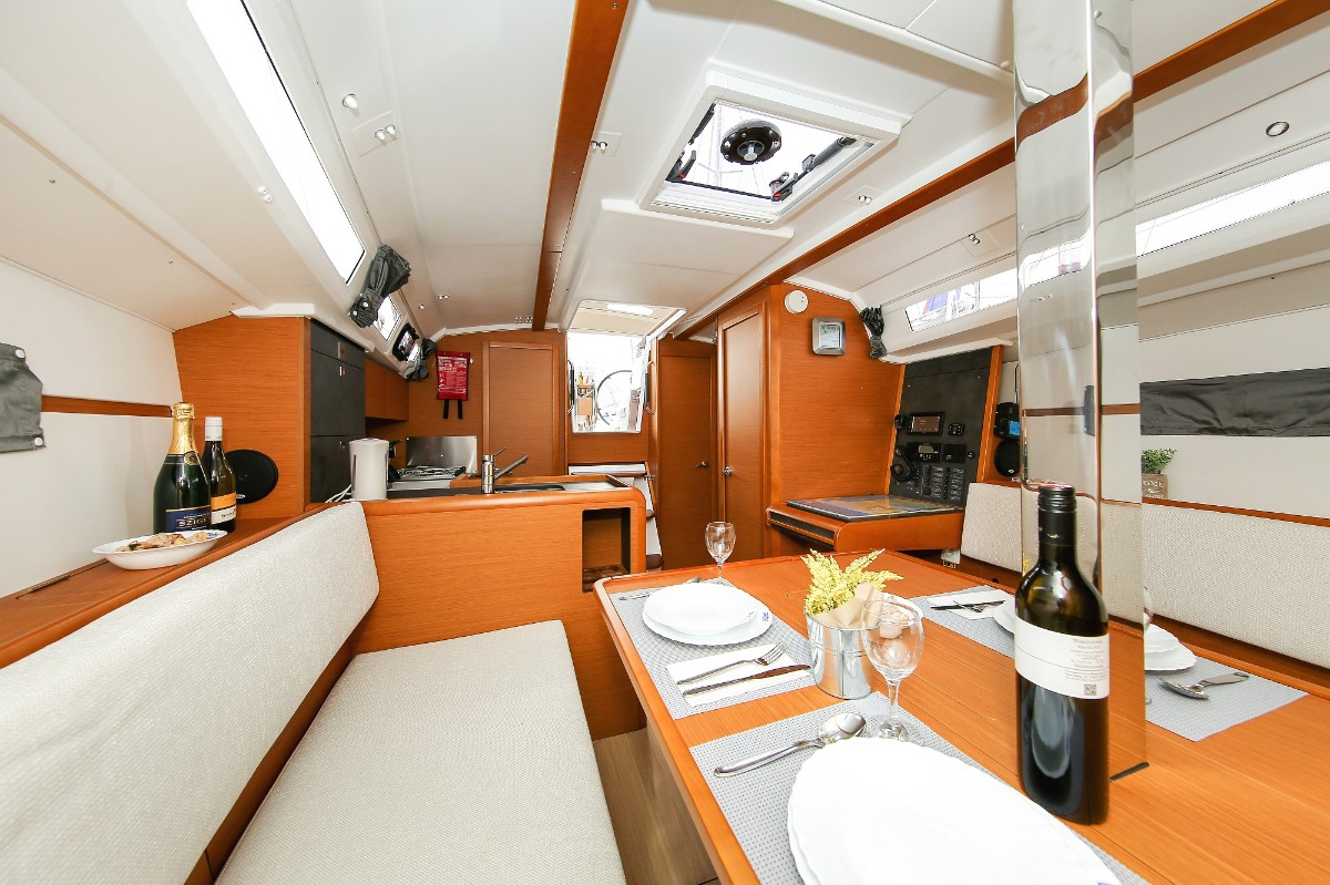 Sun Odyssey 349, Polly Fun | Yacht Charter Croatia