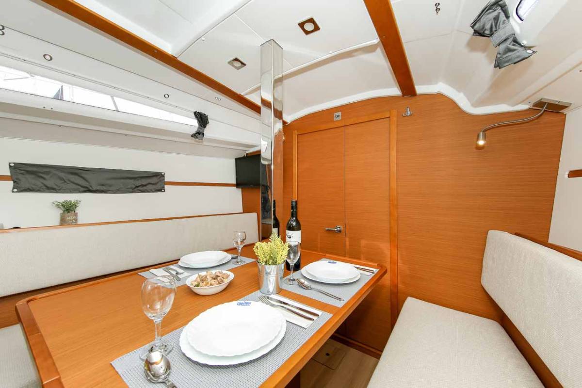 Sun Odyssey 349, Polly Fun | Yacht Charter Croatia