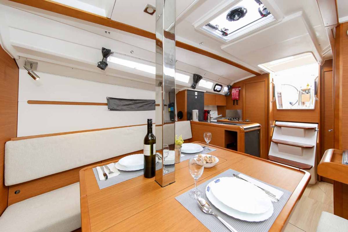Sun Odyssey 349, Polly Fun | Yacht Charter Croatia