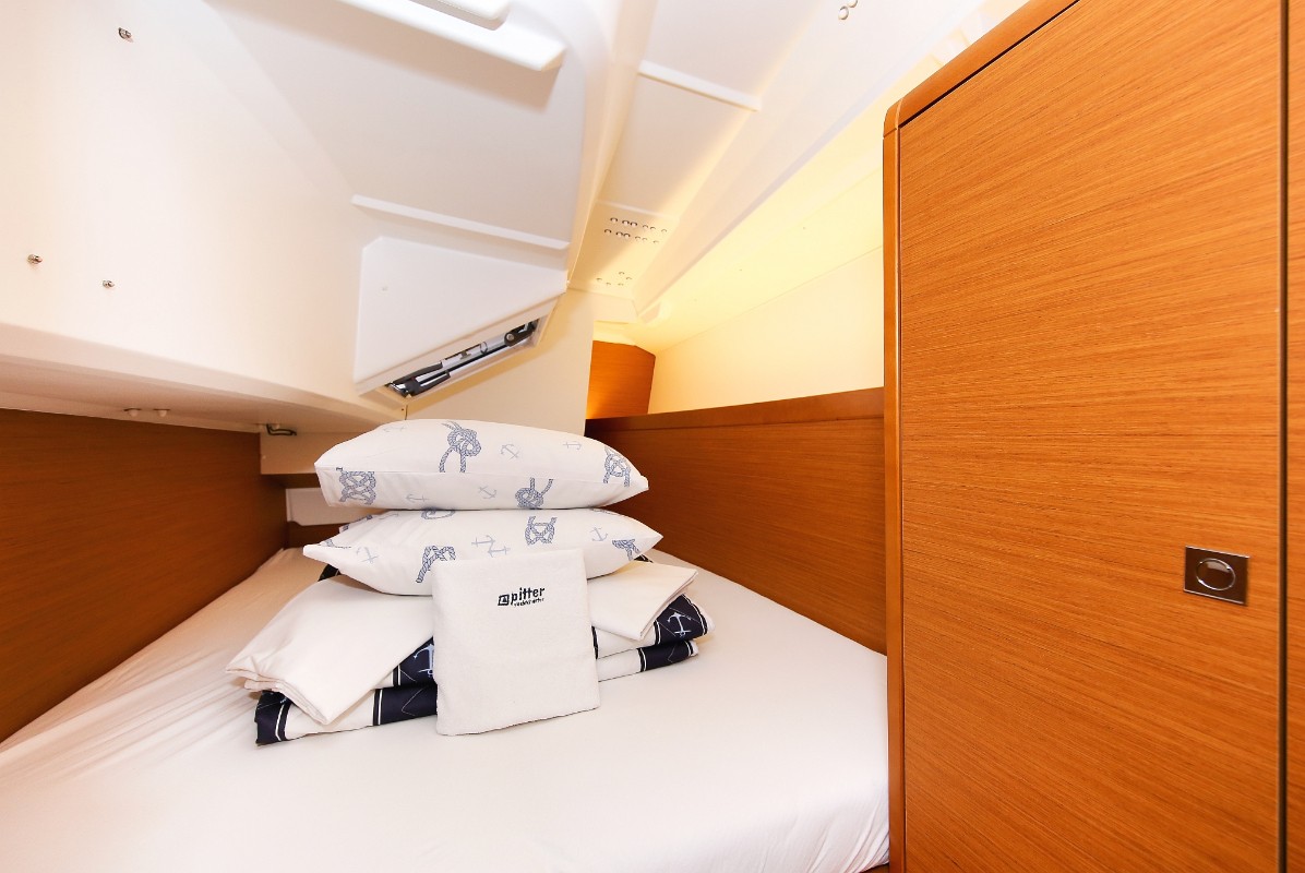 Sun Odyssey 349, Polly Fun | Yacht Charter Croatia