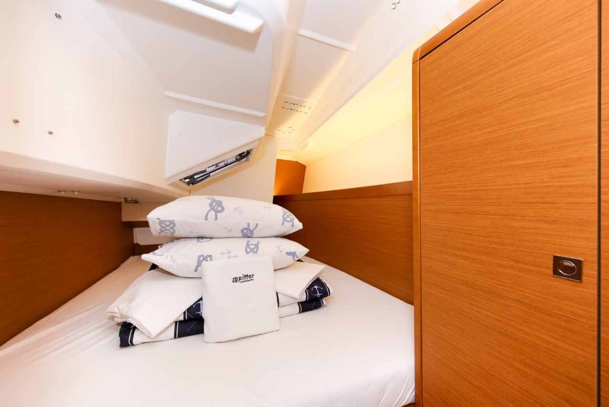 Sun Odyssey 349, Polly Fun | Yacht Charter Croatia