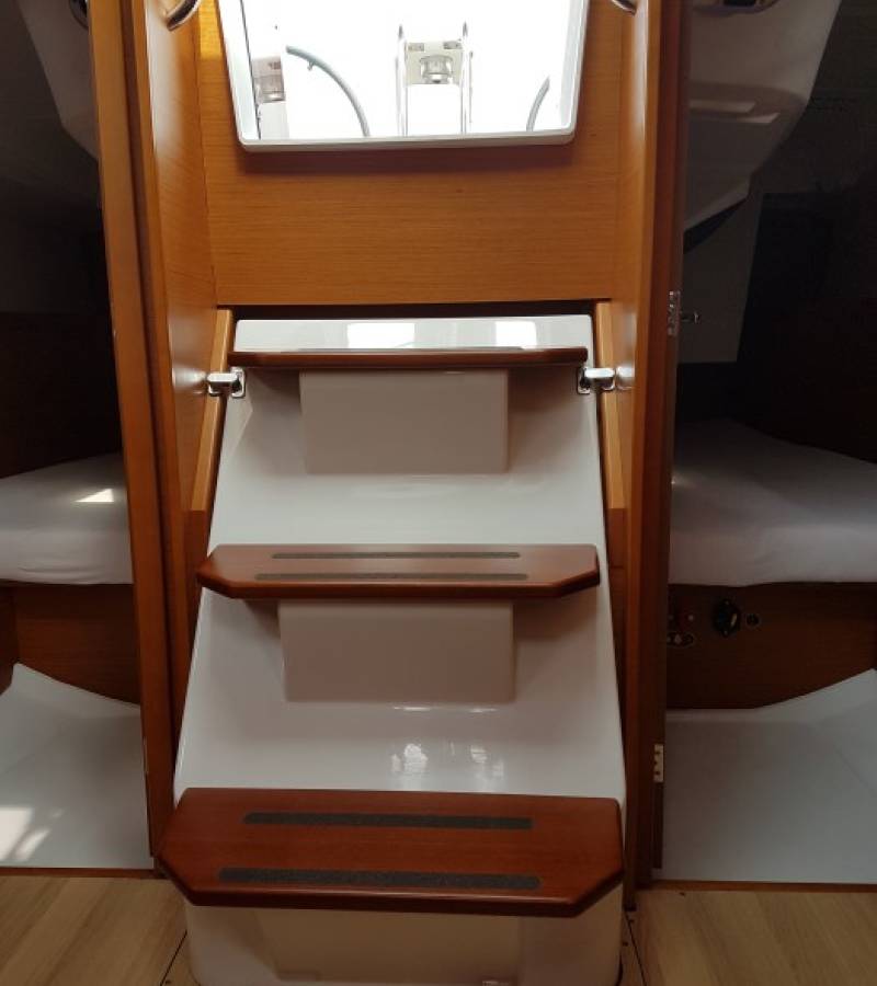 Sun Odyssey 349, Romana | Yacht Charter Croatia