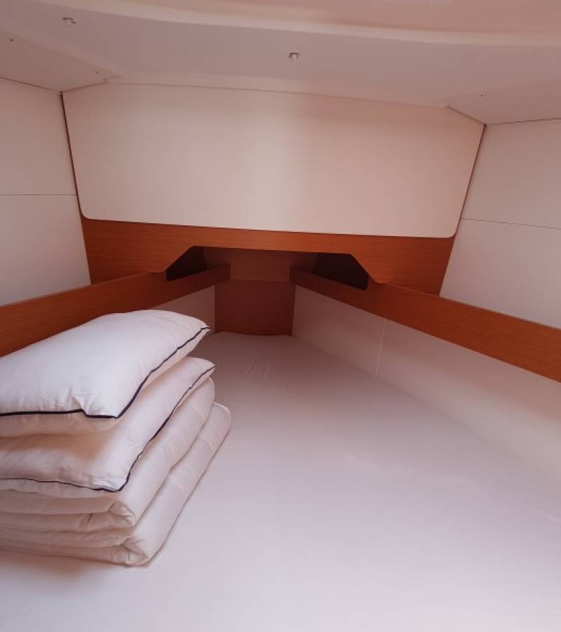 Sun Odyssey 349, Romana | Yacht Charter Croatia