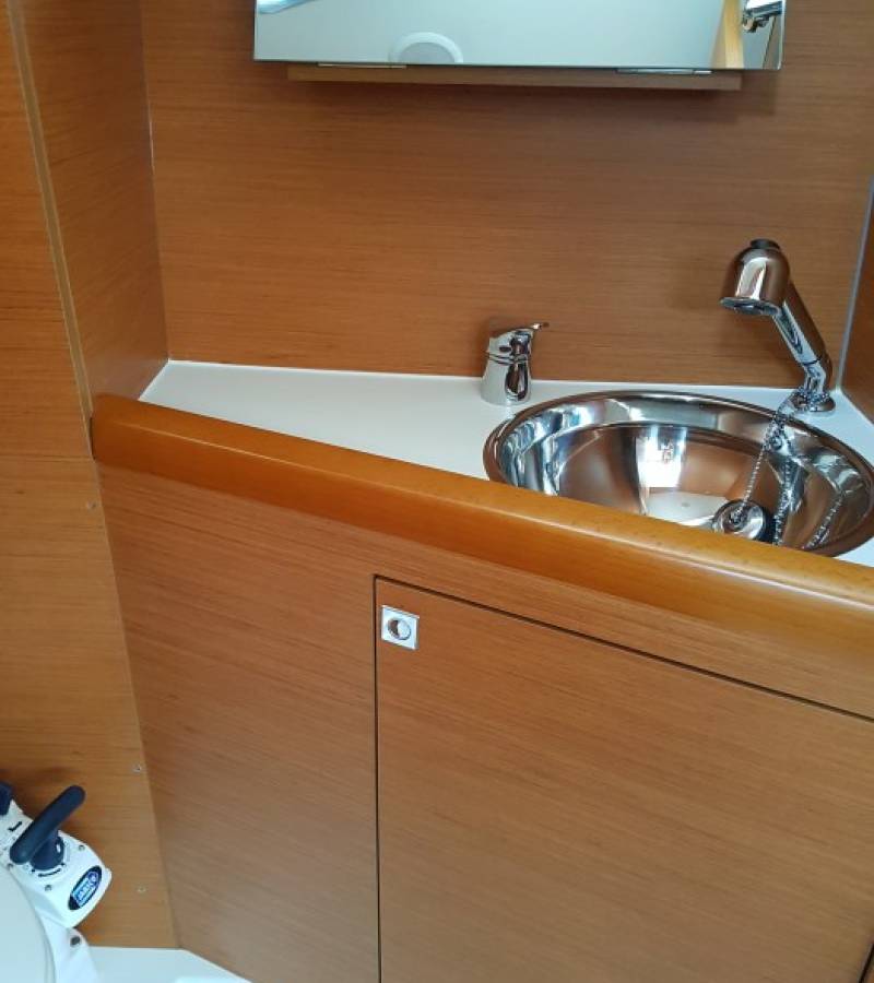 Sun Odyssey 349, Romana | Yacht Charter Croatia