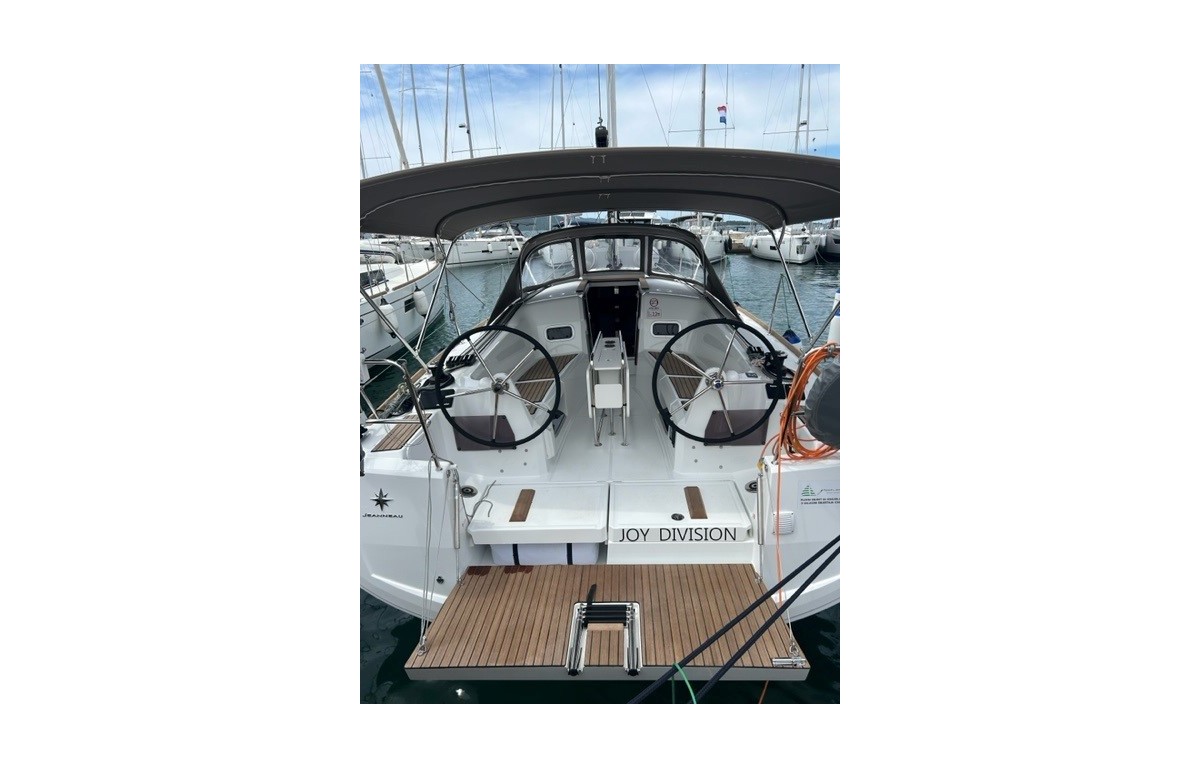 Sun Odyssey 349, Joy Division | Yacht Charter Croatia