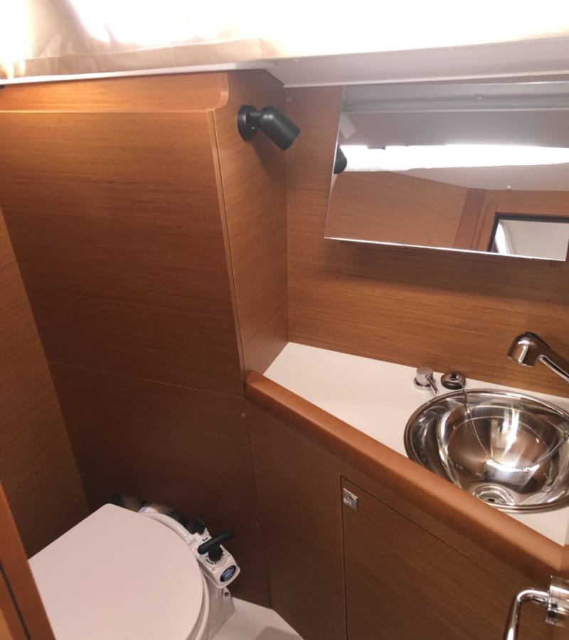 Sun Odyssey 349, Nara | Yacht Charter Croatia