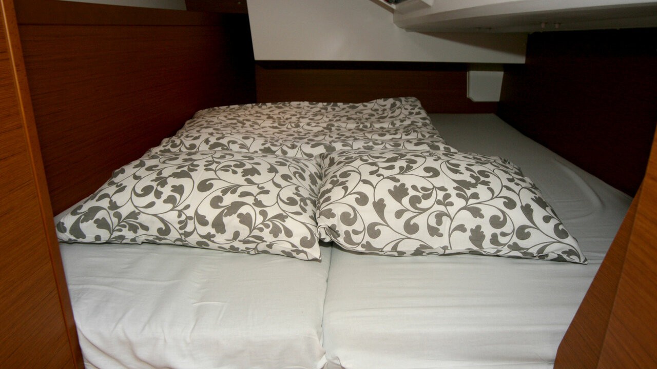 Sun Odyssey 349, Marie | Yacht Charter Croatia