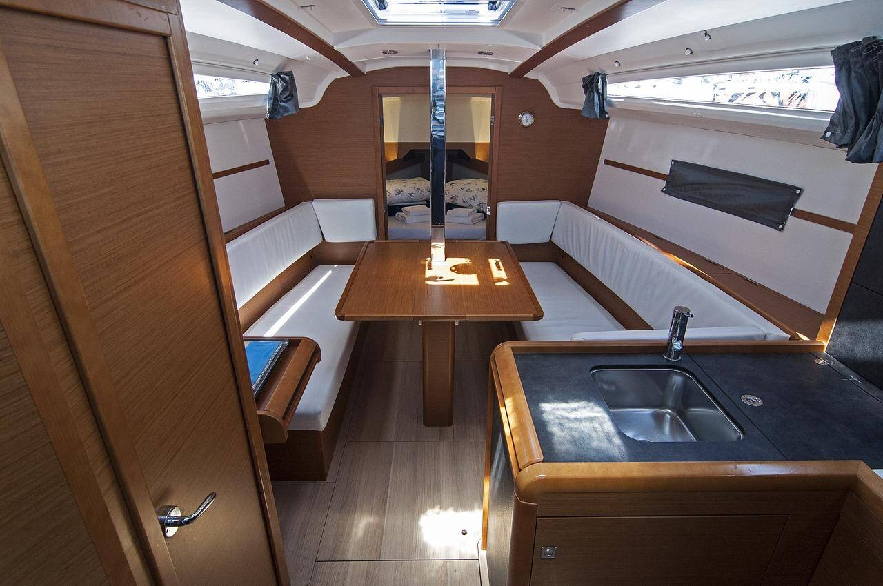 Sun Odyssey 349, Adria Moon | Yacht Charter Croatia