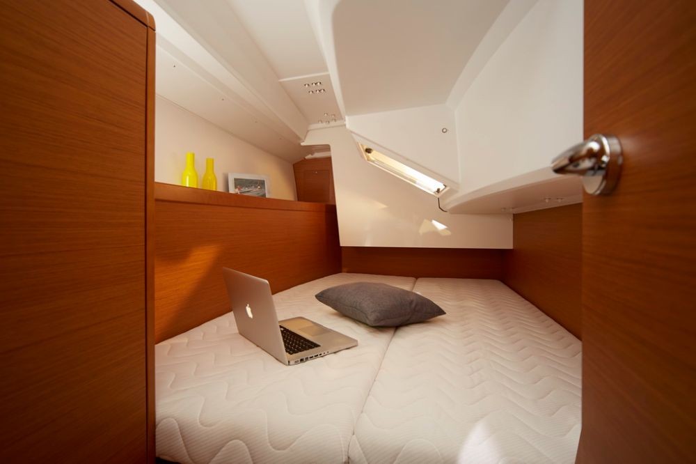 Sun Odyssey 349, Adria Moon | Yacht Charter Croatia