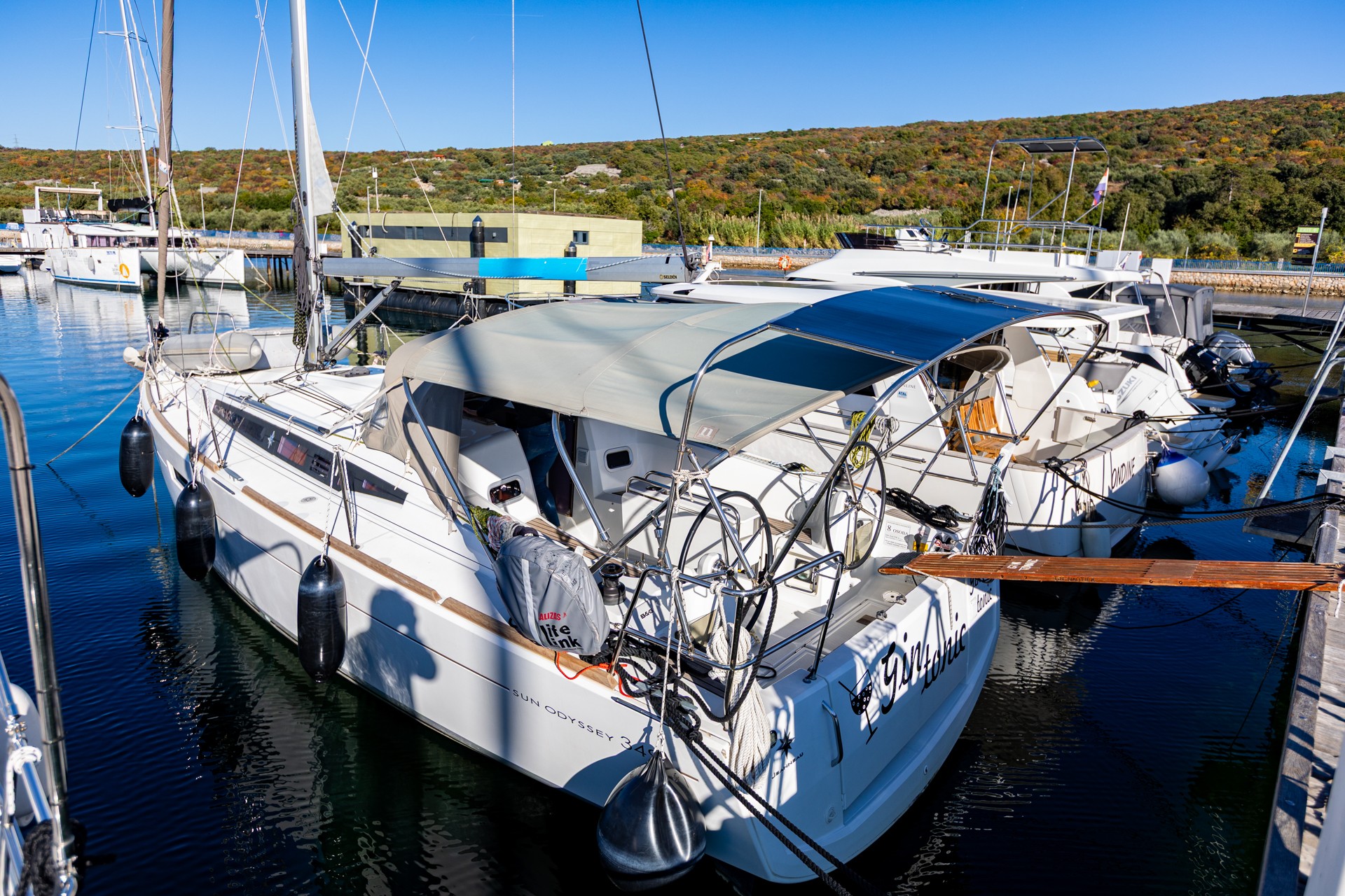 Sun Odyssey 349, Gin Tonic | Yacht Charter Croatia