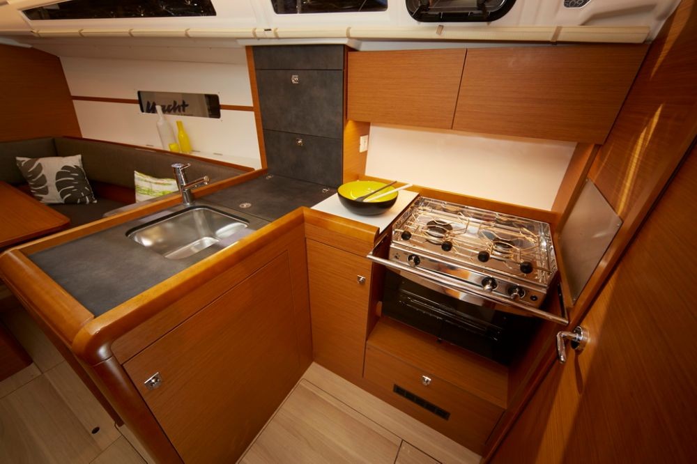 Sun Odyssey 349, Adria Moon | Yachtcharter Kroatien