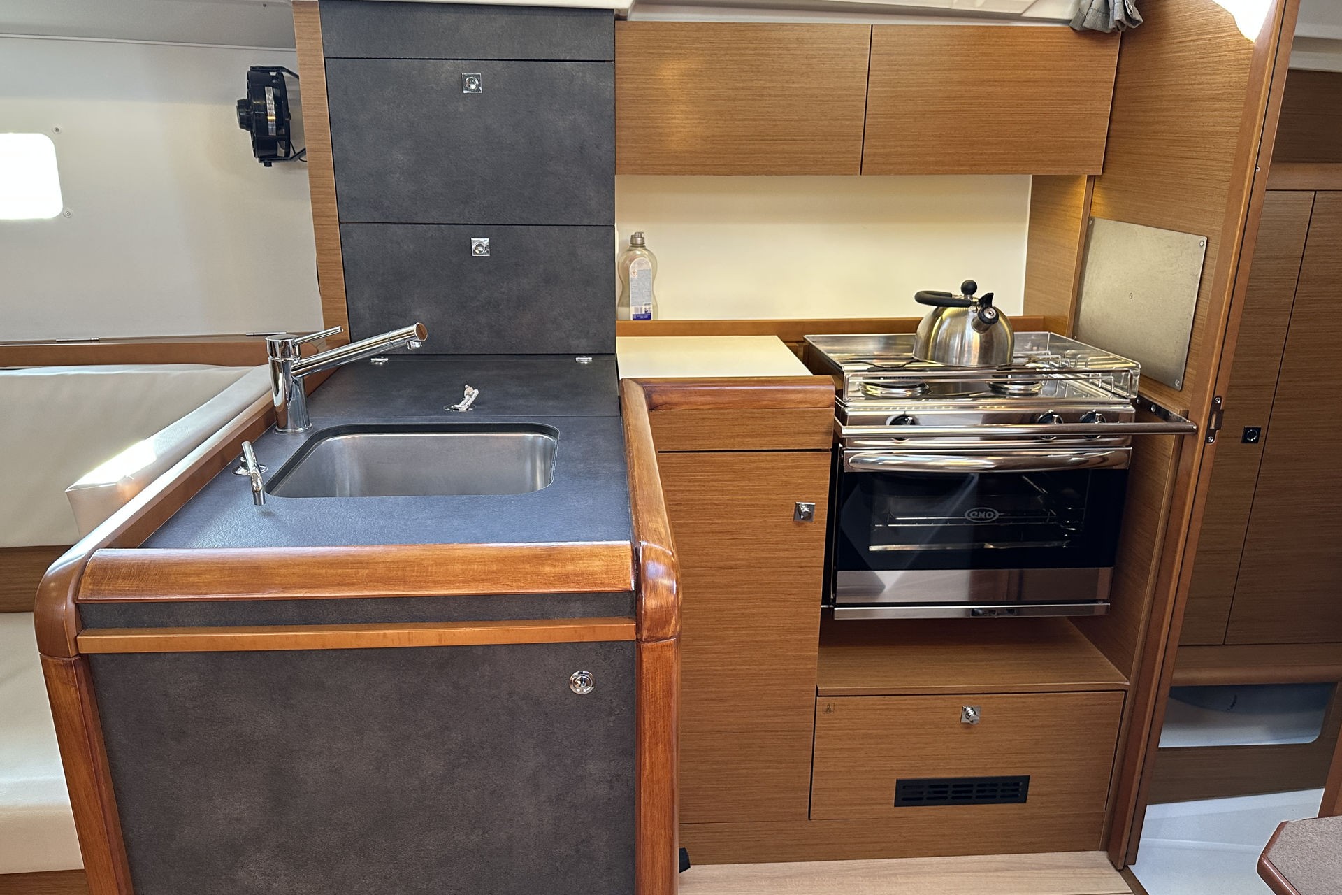 Sun Odyssey 349, Antonija | Yacht Charter Croatia