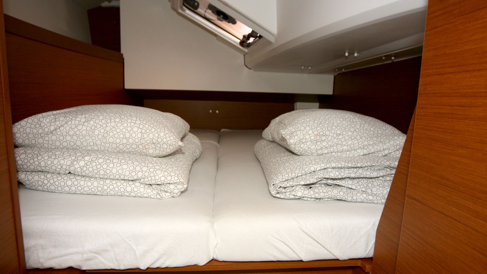 Sun Odyssey 349, Antonija | Yacht Charter Croatia