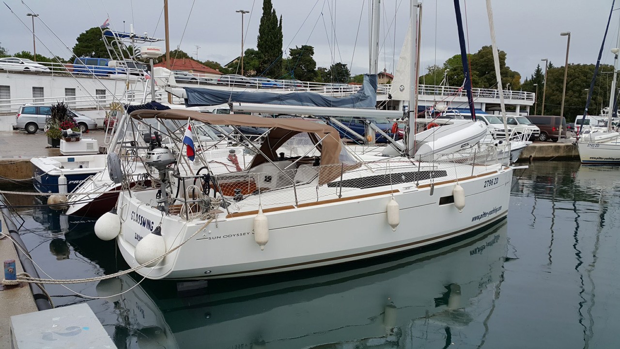 Sun Odyssey 349, Glasswing | Yacht Charter Croatia